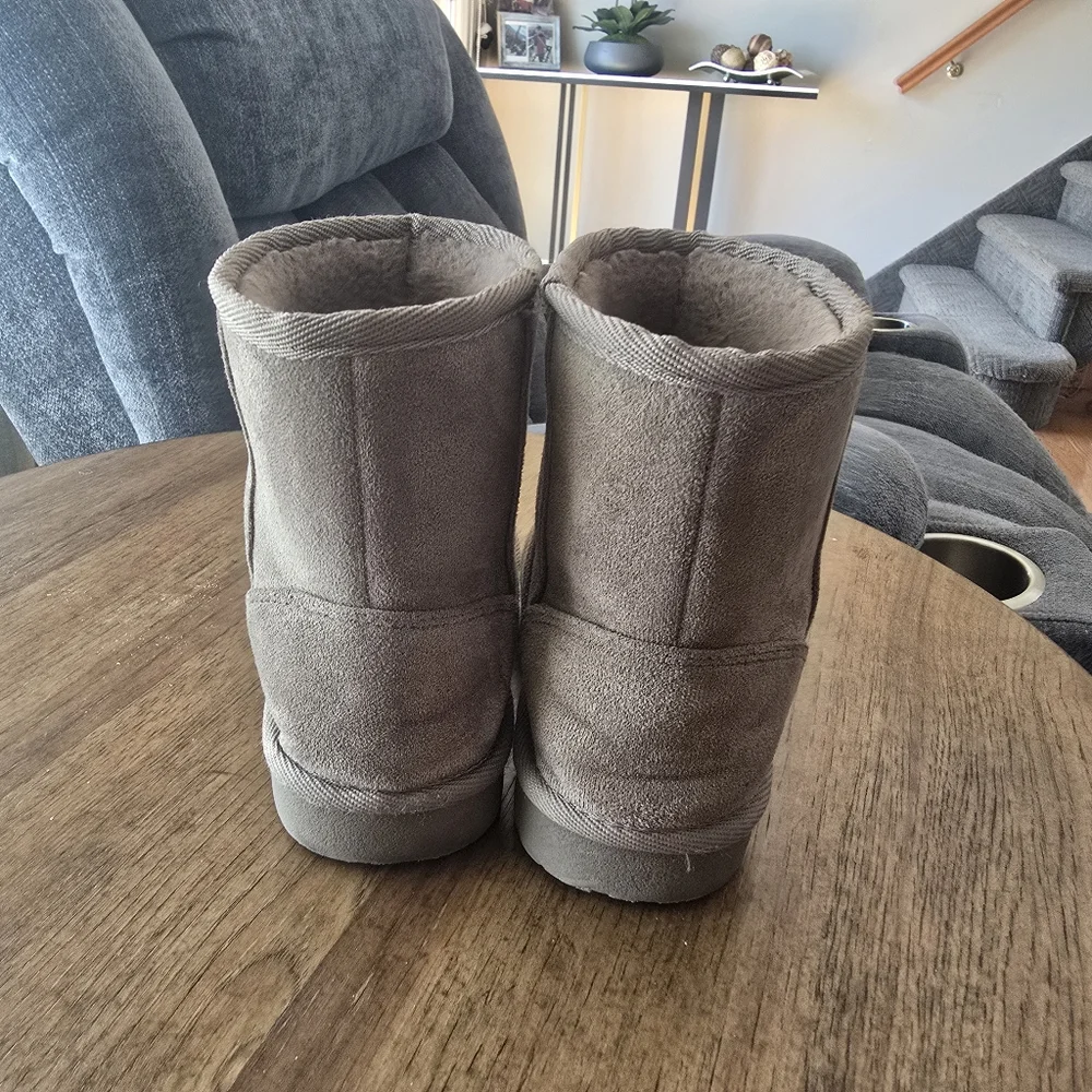 Tan Cozy Slippers with Suede Texture